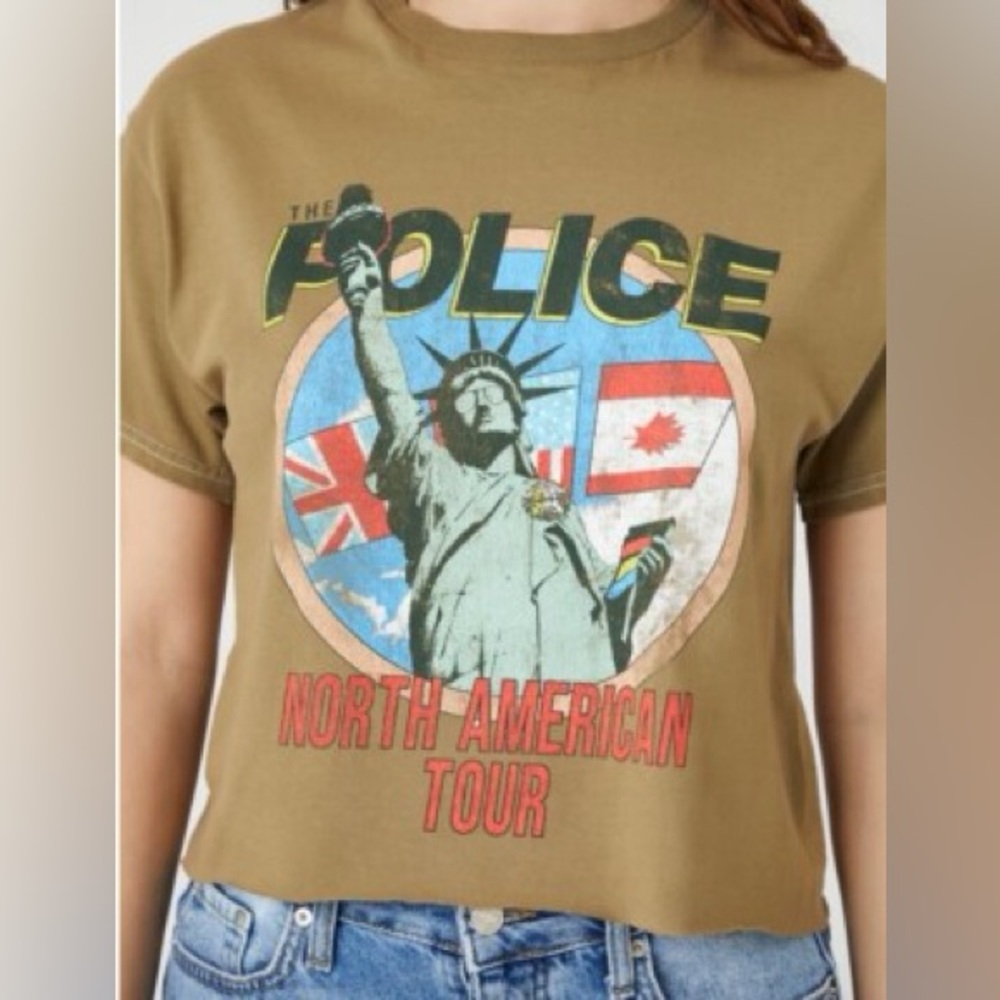 37 NWOT Police Cropped Tee